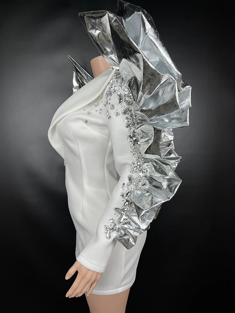 Faionable Stage Per…