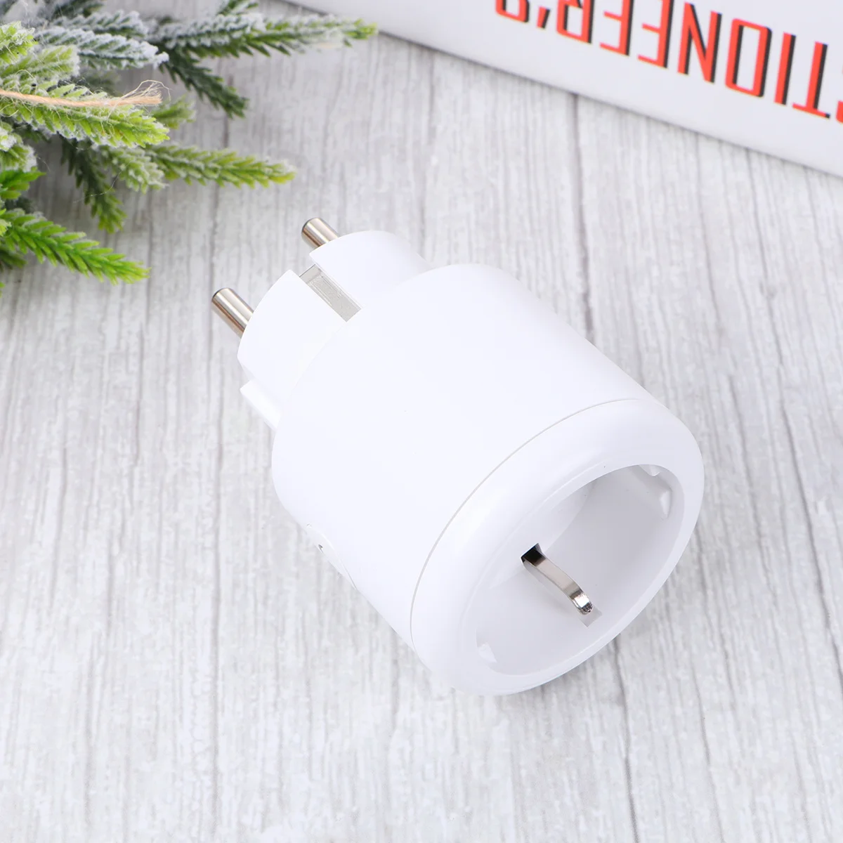 

WiFi with Energy Monitoring Function Remote Controlled Socket for Lights Fans Chargers Kitchen Devices Eu Plug White