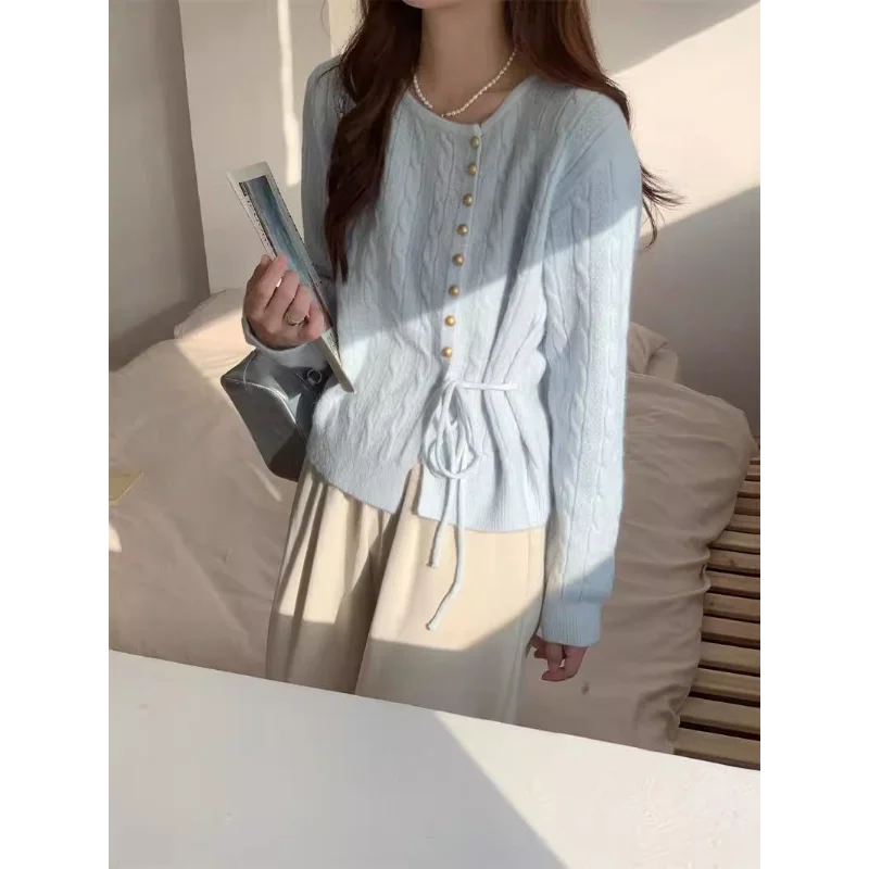 

2025 Gentle Milk-style Blue Twisted Knitted Top Cardigan Lazy Loose Sweater
