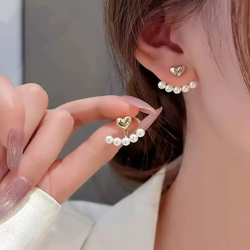 Light Luxury lmitation Pearl Stud Earrings Sweet Heart-shaped Ear Stud For WomenFashion Party Wedding Brid Jewelry Gift