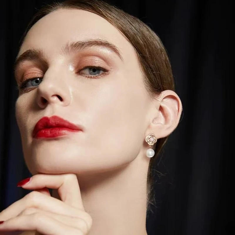 2026 جديد الذهب اللؤلؤ روز وأقراط النساء المتخصصة الفاخرة الراقية شخصية القرط السيدات تنوعا العالمي سبيكة أقراط #3