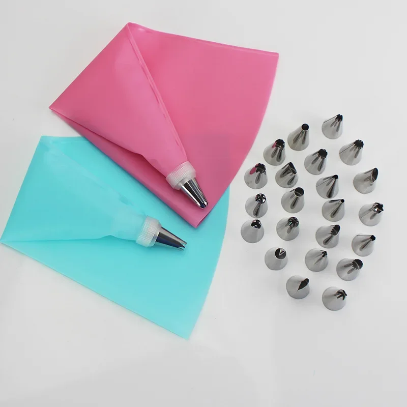 

26pcs Flower-Shaped Stainless Steel Cake Piping Nozzle Set with for Cake Decorating Tools, Baking Supplies