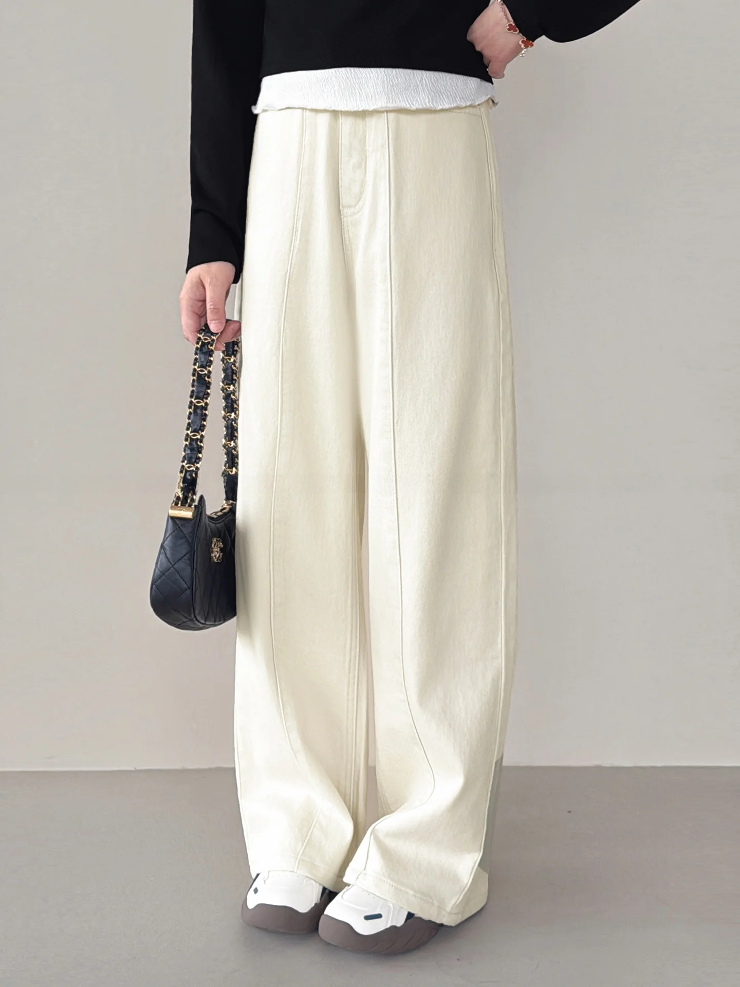 

Новые весенние белые джинсы из денима для женщин: прямые брюки из высококачественного хлопка с высокой талией, на пуговицах, однотонные, износостойкие, для повседневной носки.