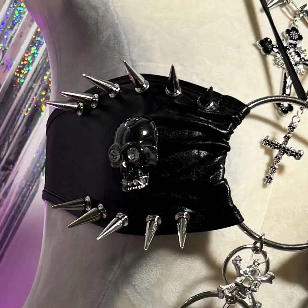 Club Wear Pin 2025 Rivetto borchiato Goth Punk Rock Kawaii Gotico Harajuku Fai da te Emo E-Girls Y2K Halter Canotta TOP Grunge anni '90 Eco