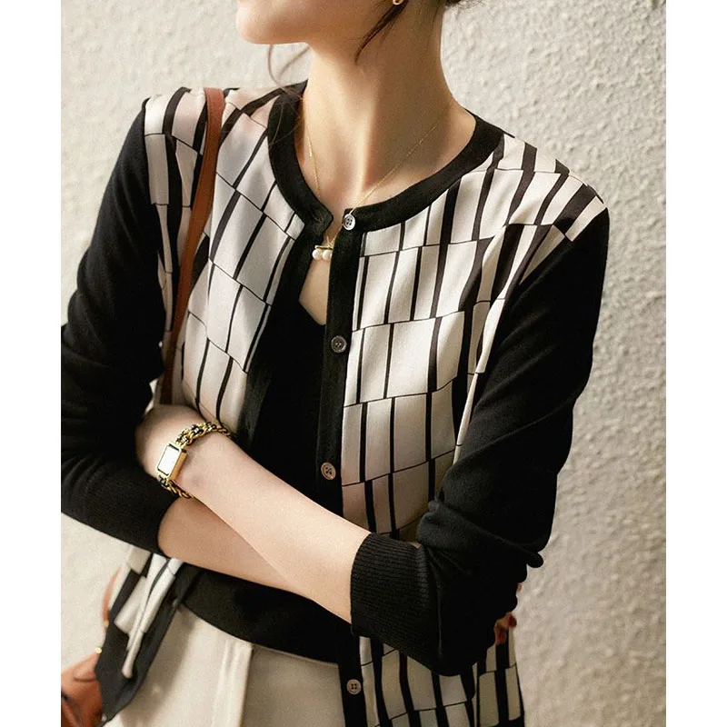 2023 New Autumn Fashion Trend Westernized Black and White Piano Keys, Cotton Wool and Ice Silk Knitted Women\'s Cardigan Jacket