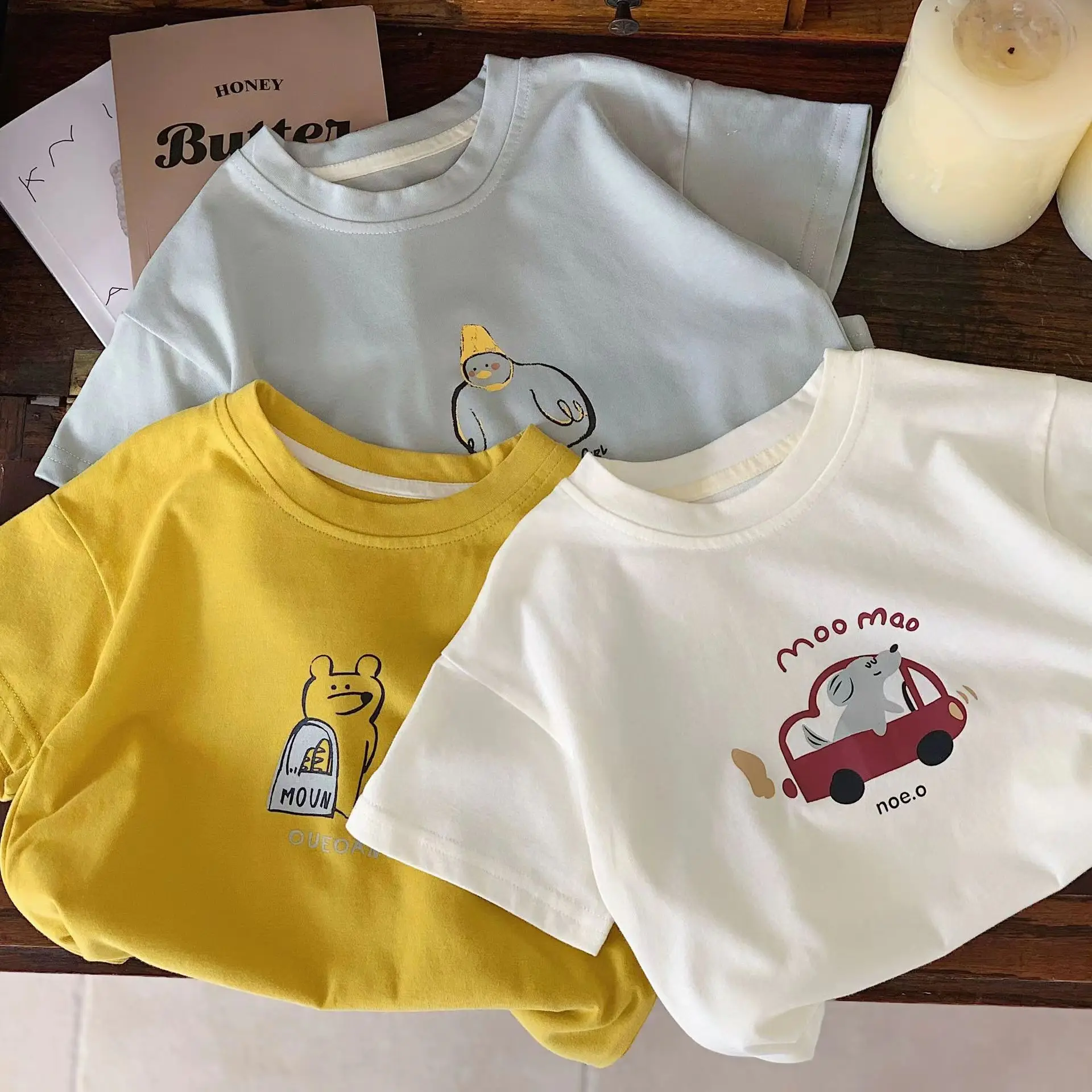 

Cartoon Short sleeved T-shirt 2024 New Summer Children's Round Neck Clothing Cool and Thin Small and Medium Children's Clothing