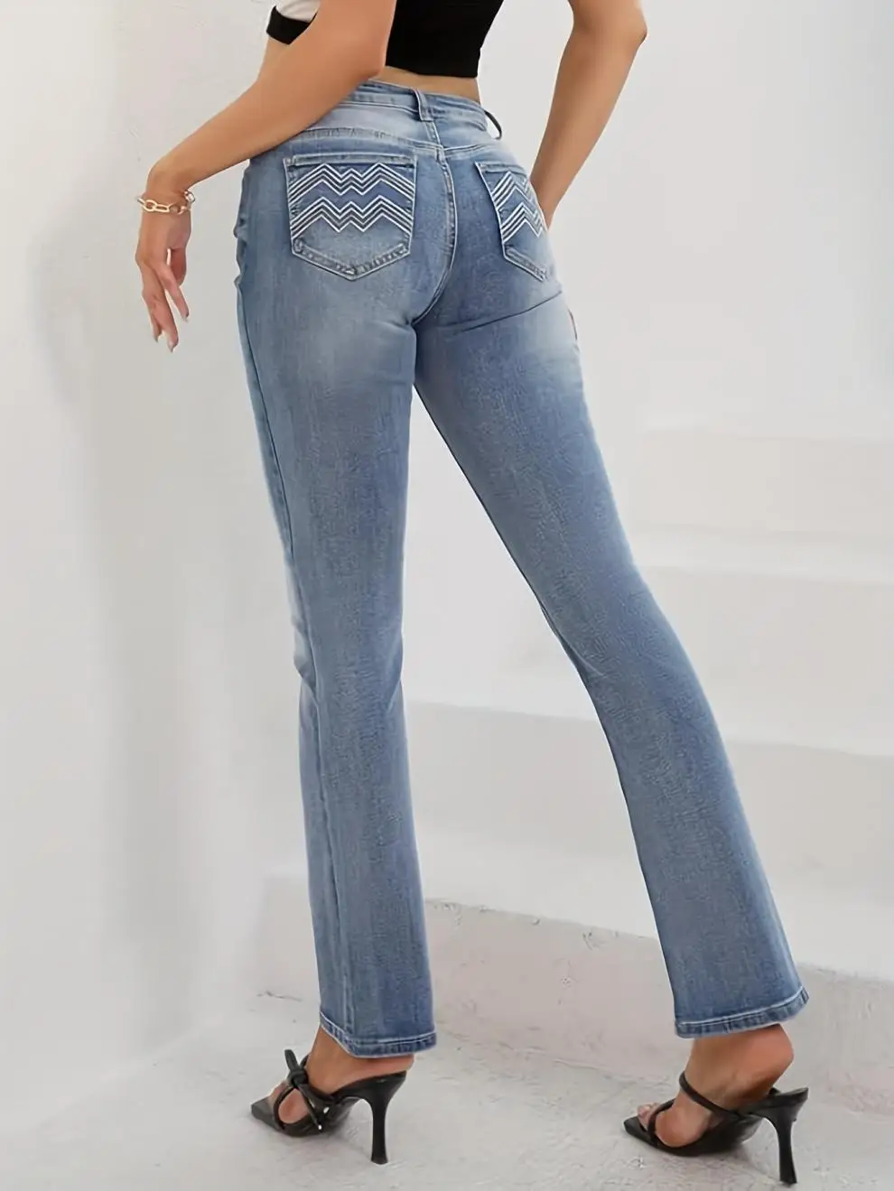 

Women's Retro Mid-Waist Slimming Bell Bottom Jeans Feminino Sexy Curve Embroidery Design Fashionable Long Pants roupas feminina