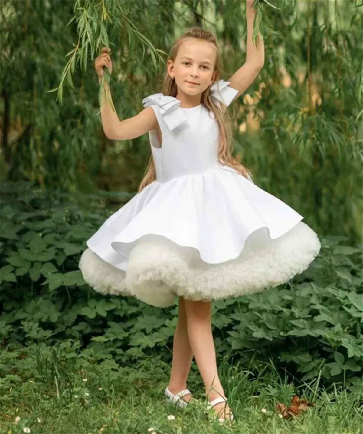 Vestido de flores para niña, ropa blanca esponjosa, apliques de lazo, elegante, primera eucarista, fiesta de cumpleaños