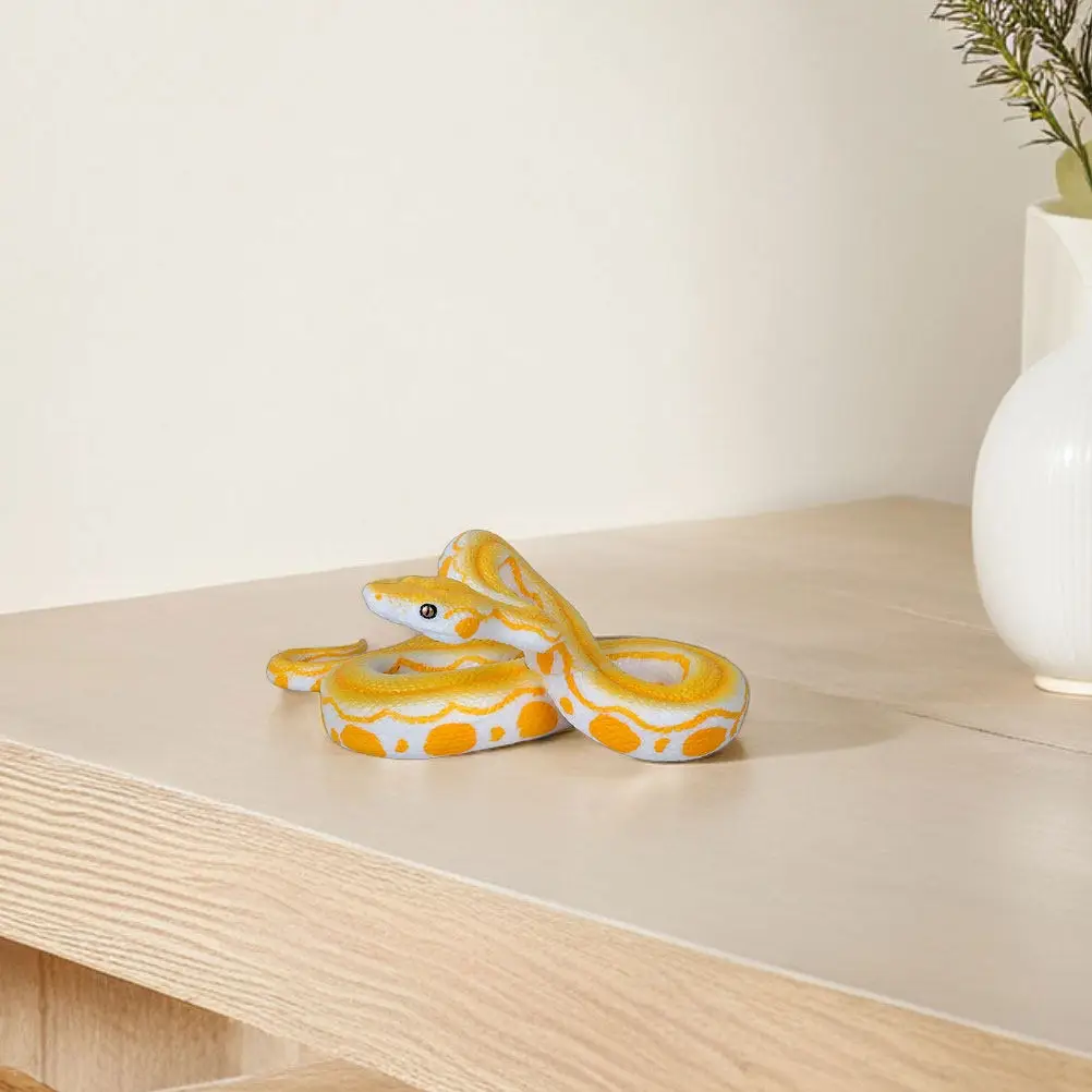 

2 шт. реалистичных искусственных змей для розыгрышей, декорации на Хэллоуин, для сада, гибкие, реалистичные, пугающие, ползающие змеи-реквизиты