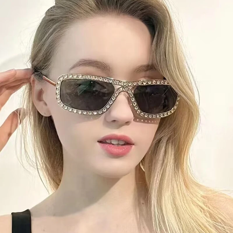 Diamond-Encrusted Hip-Hop Sunglasses,Trendy Party,Sparkling Full-frame Glasses, Personalized Punk Catwalk Large-Frame Sunglasses