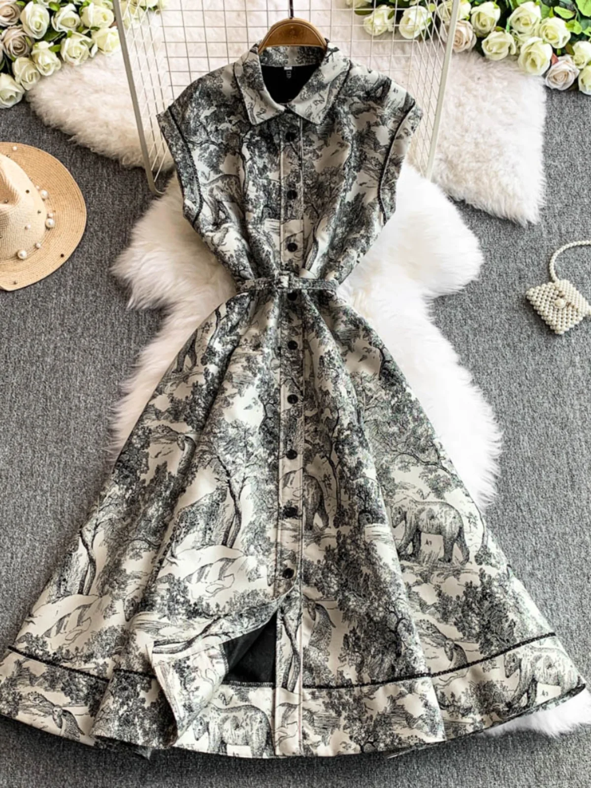 エレガントな2025年新作 レディース ハイウエスト Aラインワンピース 韓国風 花柄刺繍 ノースリーブ 襟付き ロングスカート