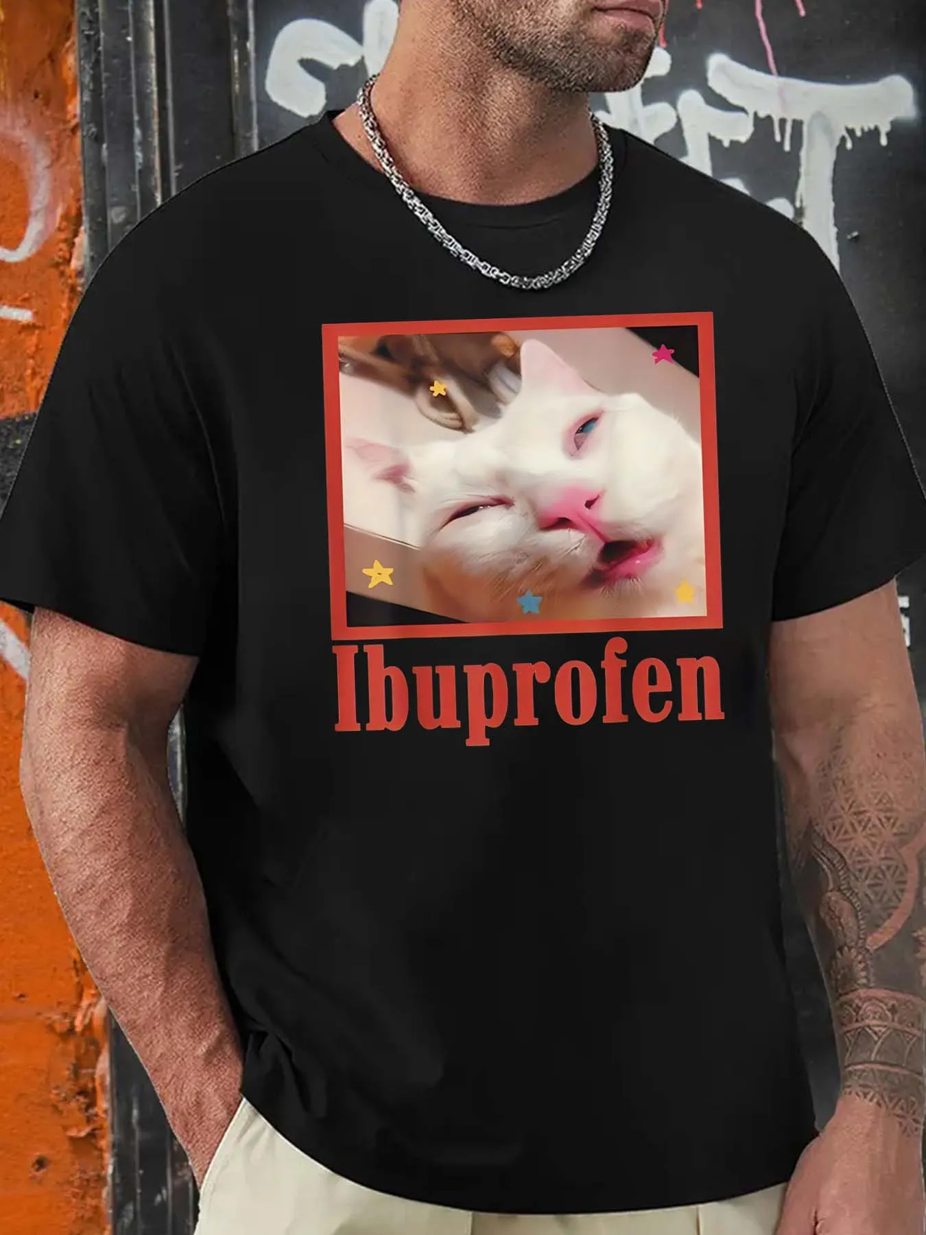 تي شيرت رجالي قطني بأكمام قصيرة مع نمط شجرة عيد الميلاد على طراز السباق، هدية مثالية لموسم عيد الميلاد