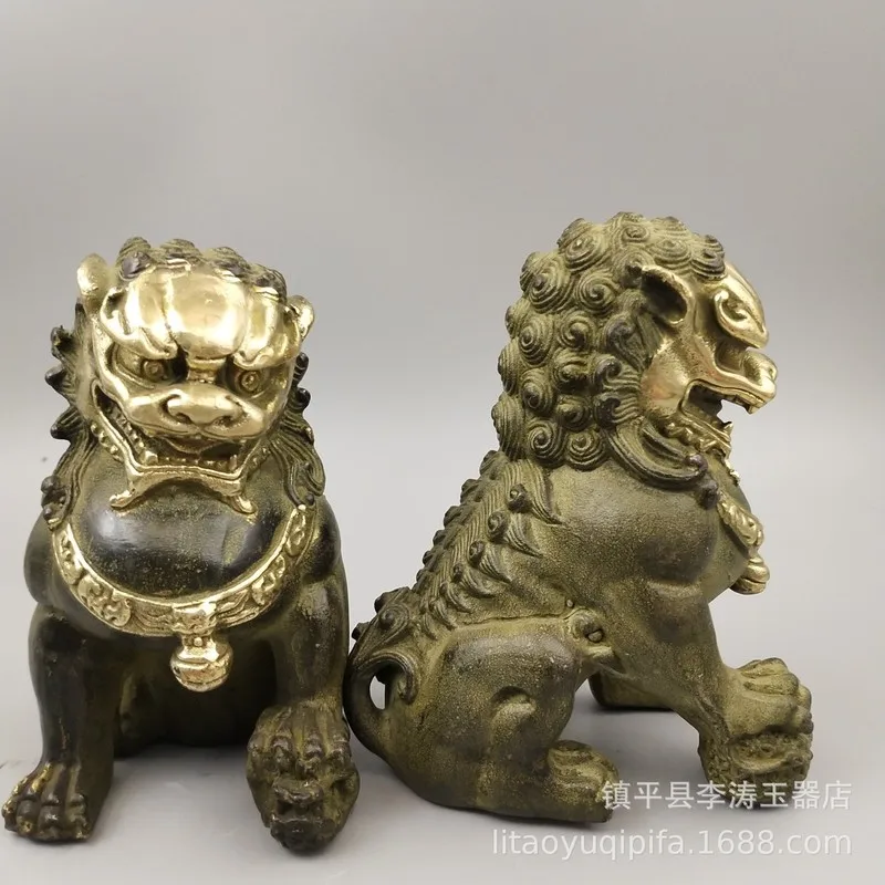 Brass double-eared copper bells, decorative collectibles, home decor crafts, a pair of lion ornaments
