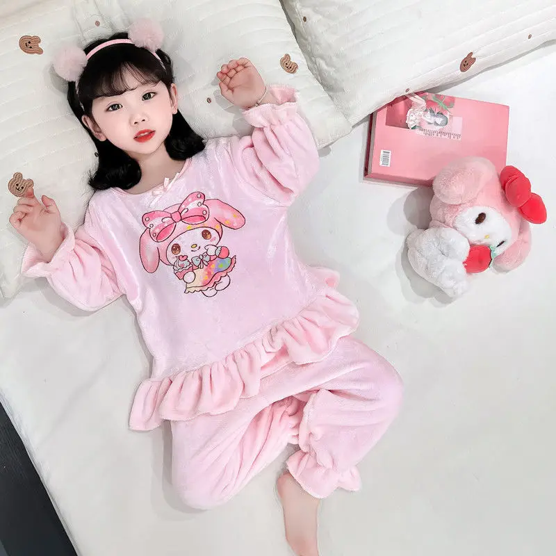 Kawaii My Melody Kuromi Sanrio Kinder Niedlicher Cartoon Bequemer Plüsch Warmer Pyjama Studentenmantel Hose Geburtstagsgeschenke für Kinder