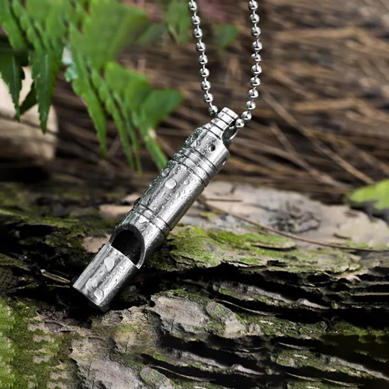 Dog Training Titanium Alloy Whistle With Stainless Steel Neck Chain High Decibel Whistle Outdoor Survival Whistle Keychain