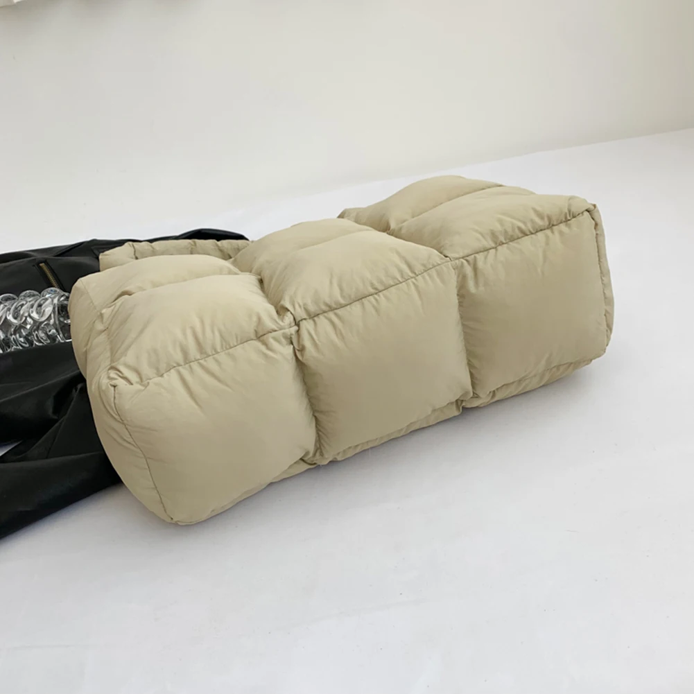 

Women Single Shoulder Bag Solid Color Quilted Simple Cloud Bag Large Capacity Soft Cloud Tote Bag Trendy Commuting Bags