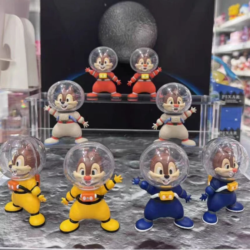 Chip e Dale Serie a tema spaziale Scatola cieca Astronauta Spazio Figurina Bambola magnetica Ornamento da tavolo Gashapon Giocattoli Regalo anime
