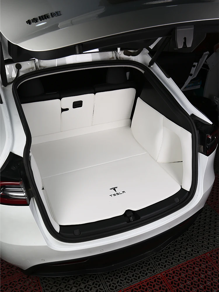 

Tesla Model Y/3 Juniper/Highland Custom White Leather Trunk Mat with Embroidery Logo,Full Coverage Liner,Precise Fit Protection