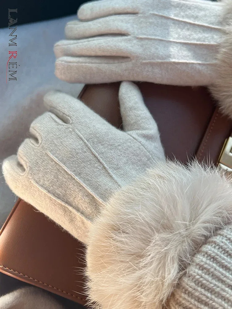 

[LANMREM] Faux Fur Design Wool Knit Gloves For Women Solid Thick Warm Outdoor Female Clothes Casual 2024 Winter New 26C1556