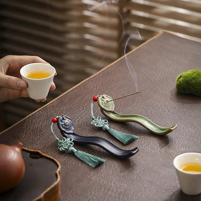 Chinese small-sized Ruyi Sleeping Incense Burner, Home Decoration Accessories Line Fragrance Diffuser Incense Pedestal
