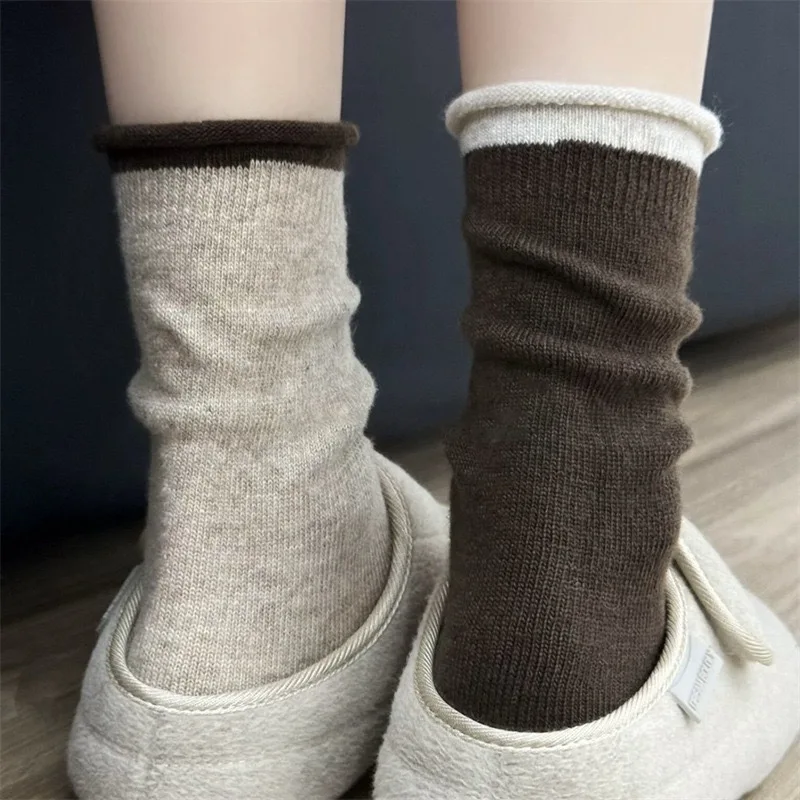 

Lazy-style autumn and winter women's mid-calf Korean style rolled-up color-blocked slouch socks, soft and warm wool socks