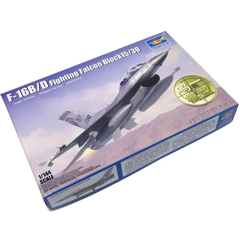 

1/144 F-16B/D Двухместный истребитель «Фалкосы», собранная модель 03920