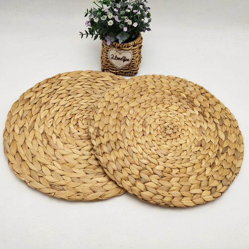 Set of 4 Round Woven Placemats for Dining Table Wicker Natural Straw Farmhouse Rustic Charger Plate Heat Resistant Place Mats