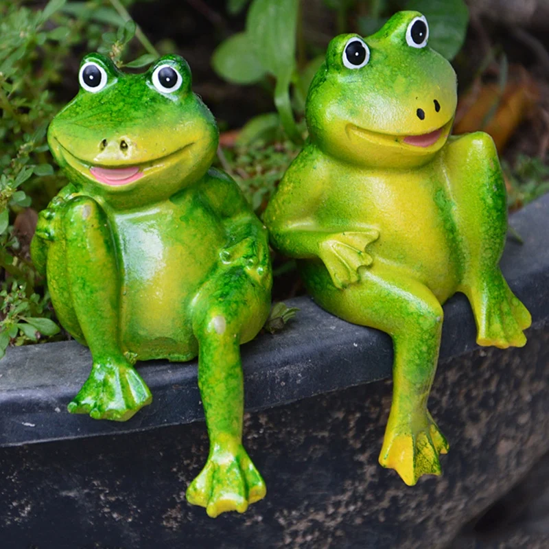 2Pcs/Set Cute Resin Sitting Frogs Statue Outdoor Garden Store Decorative Sculpture Desk Garden Decor Ornament S2