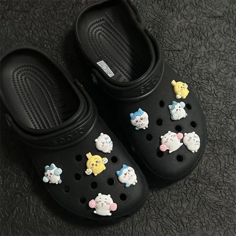 New Chikawa Shoesflower Cartoon Kawaii Usage Hole Shoes Buckle Cute Little Eight Shoes Buckle Decorative Accessories