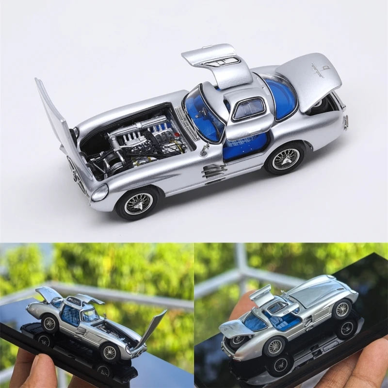 

(Pre-Order) YS Model 1:64 300SLR Urenhot Silver Full Opening Diecast Collector's Vehicle Model Car