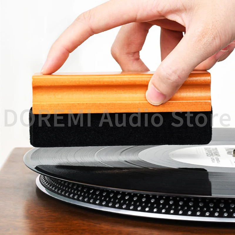 Anti-Static Vinyl Record Cleaning Brush Cleaner Velvet Dust Remover Brush for Phonograph Turntable LP Vinyl Records Cleaning
