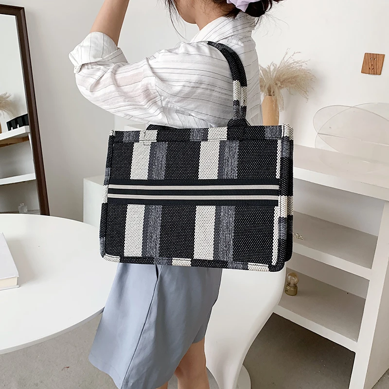 Plaid Canvas Tote Bag For Women 2022 Luxury Designer Handbag Two Sizes Foldable Large Capacity Shopper Tote Shoulder Bags Female