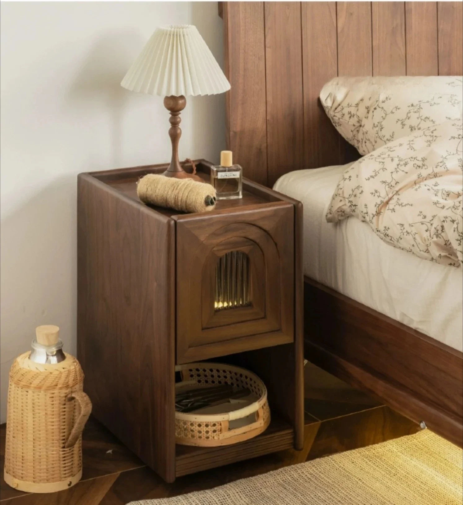 

Japanese-Style Modern Minimalist Mini Bedside Cabinet
