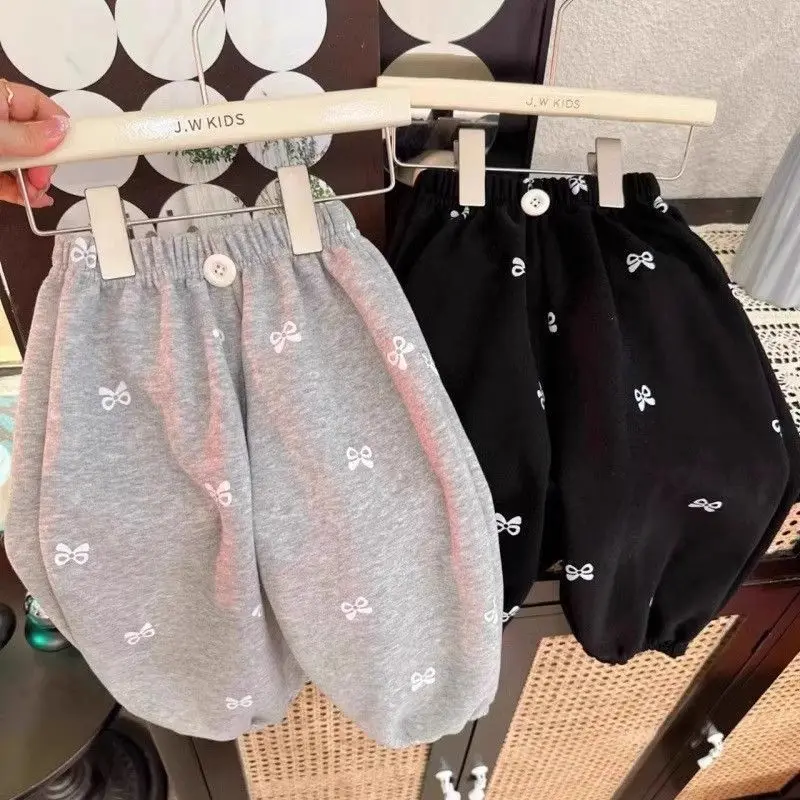 2026 Kinderhose Frühling und Herbst Bestseller Hochwertige Mädchen-Haremshose Koreanische Bedruckte Schleifen Baby Mädchen Gerade Hose – Detail 4