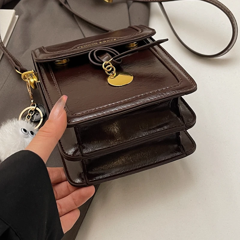 Mobile Phone Bag Women's Crossbody 2025 Spring Fashionable Niche Design Single Shoulder Small Square Bag  샤오팡바오 Petit Sac Carré