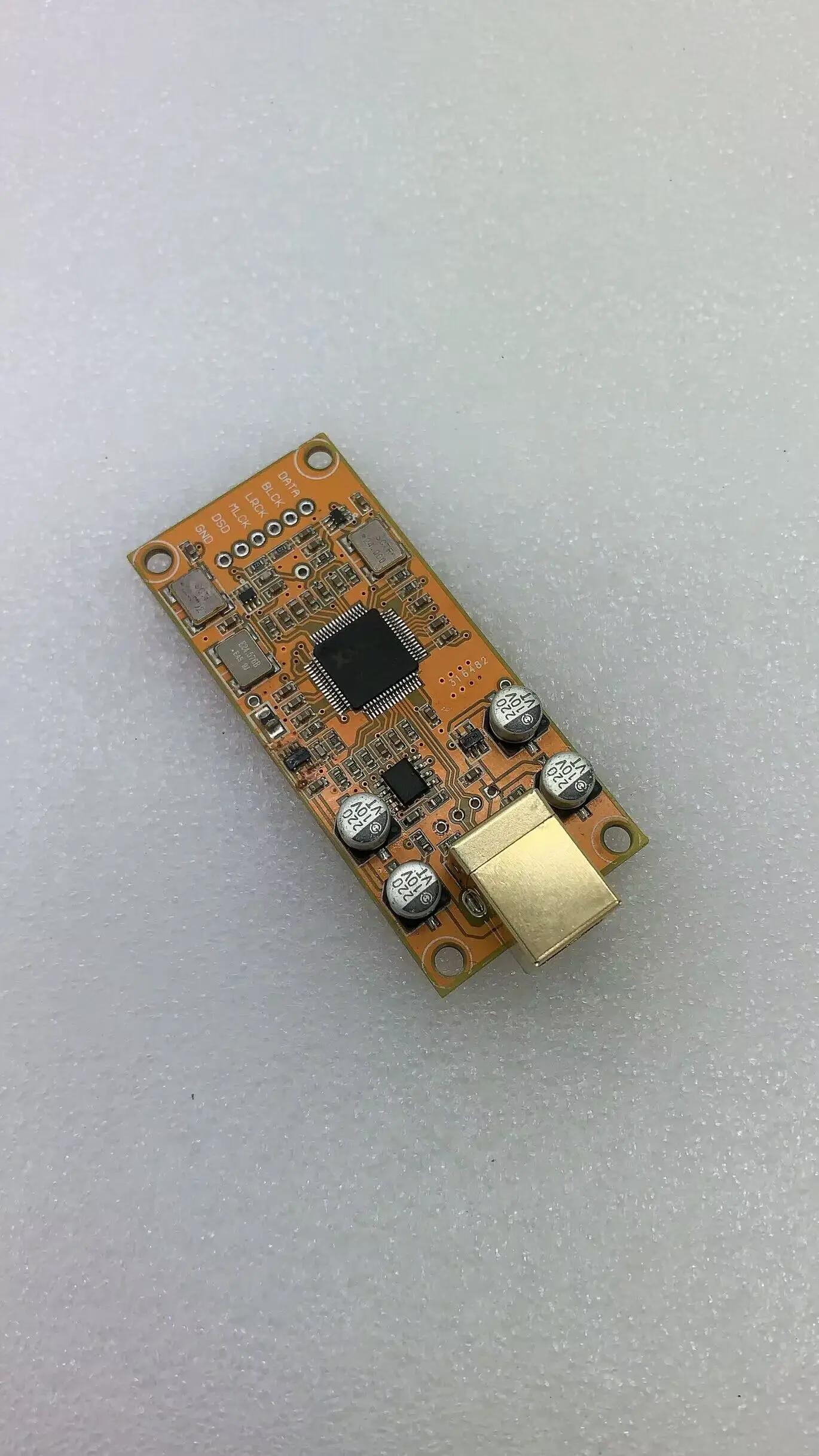 การ์ดลูก U8 XMOS รองรับการ์ดลูกสาวสำหรับเครื่องขยายเสียงสัญญาณเสียง HIFI DIY