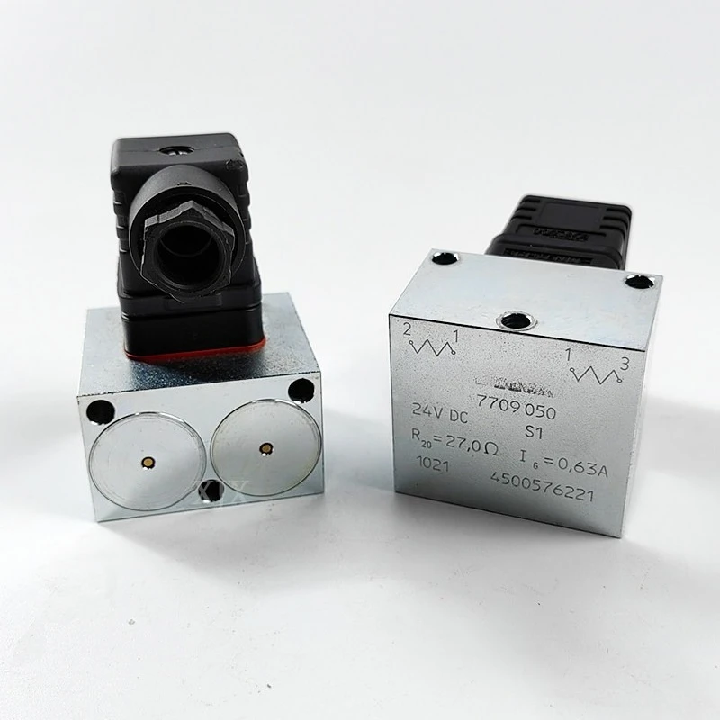 (Suitable for Sany Hawei) Pump Truck Arm Multi way Valve Electromagnetic 24V Dual Proportional Coil 7709050
