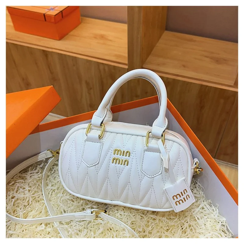 Klassische Boston-Tasche mit sicherem Reißverschluss, hochwertiges PU-Leder für einen polierten Look während des täglichen Pendels und Wochenendausflüge