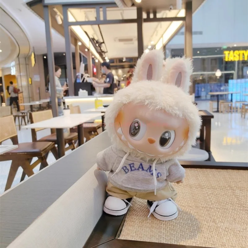 Nuovo Adatto Per 38 cm Labubu Vestiti 38 cm Abbigliamento Per Bambole Originale Felpa Con Cappuccio Pantaloni Casual Sciarpa Arancione Scarpe Da Ginnastica Bianche Vestito