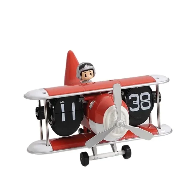 Modern minimalist mechanical clock