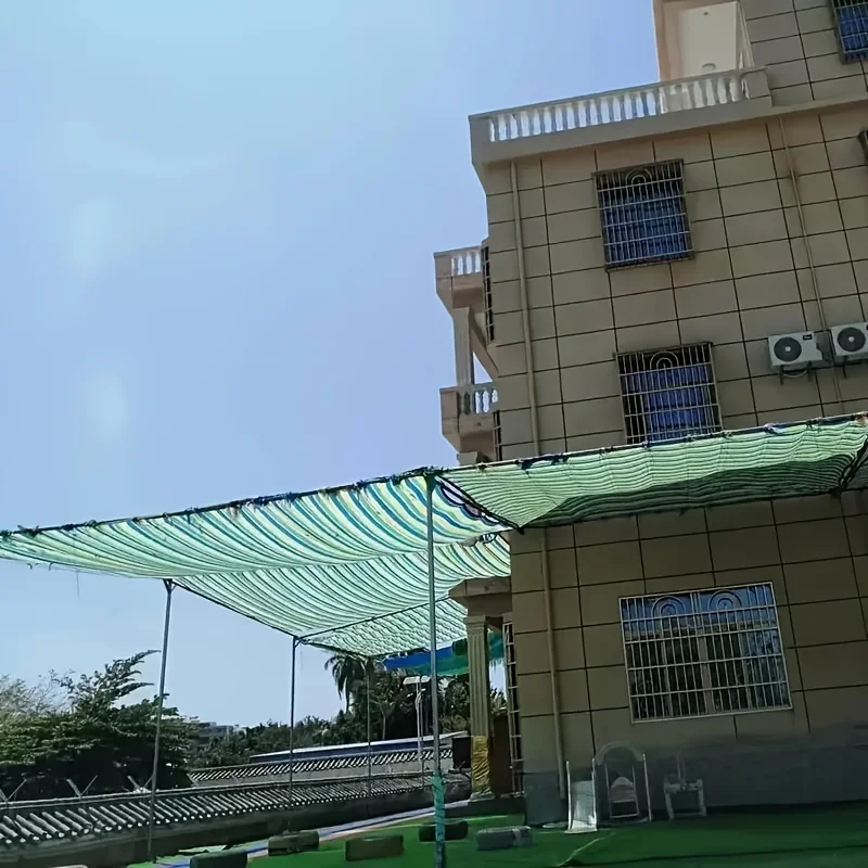 Una hebilla para conseguir el trabajo hecho, ¡refrigerar todo el jardín! Con una red parasol con ojales y hebilla de cobre reforzada, instalación solo toma 5 minutos.