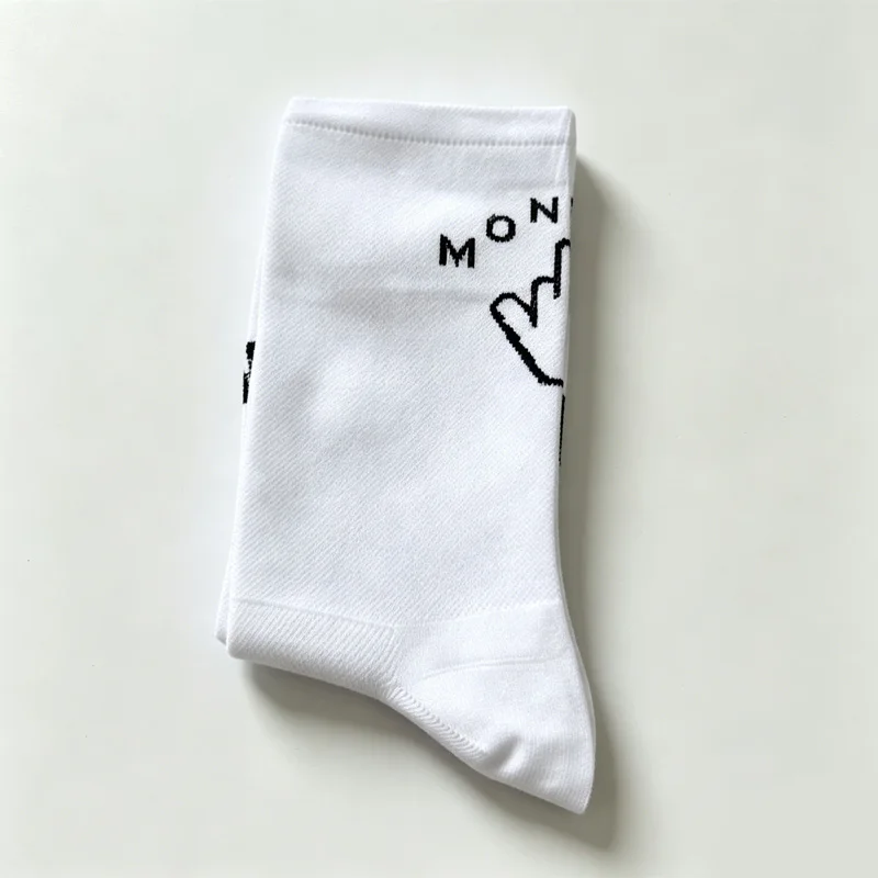 1 Pair Funny embroidery Thumbs Up point Praise Socks Soft Breathable Casual Daily Mid Calf Socks For Men Women Daily Wear view 3