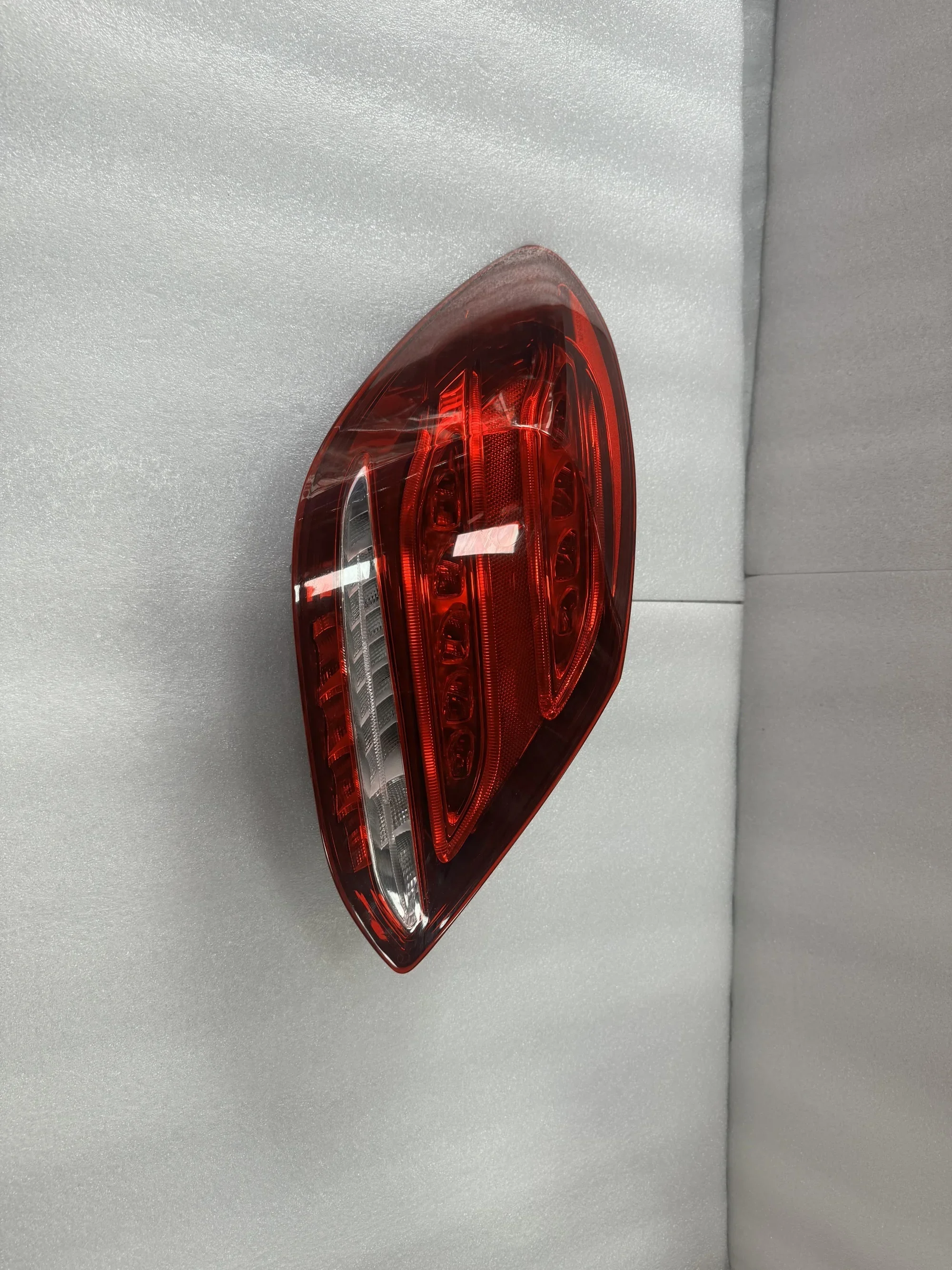 

Factory Hot Selling Used Taillights Suitable For C-Class W205 LED Taillights 2015-2017 W205 LED Taillights OE A205