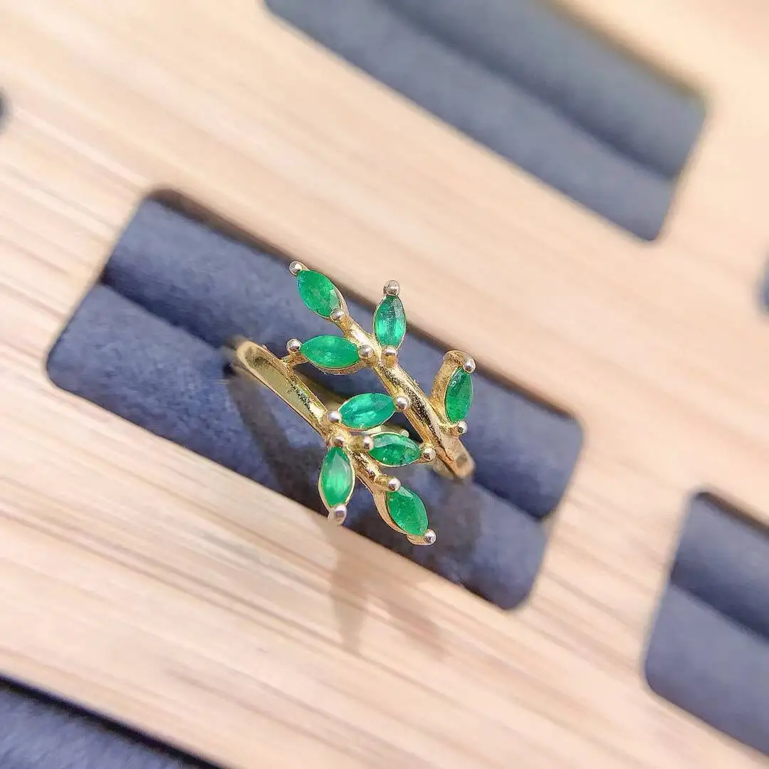 KJJEAXCMY high-grade Jewelry Natural Women's Emerald Ring S925 Silver Colorful and splendid Crystal pure fire flash explosion