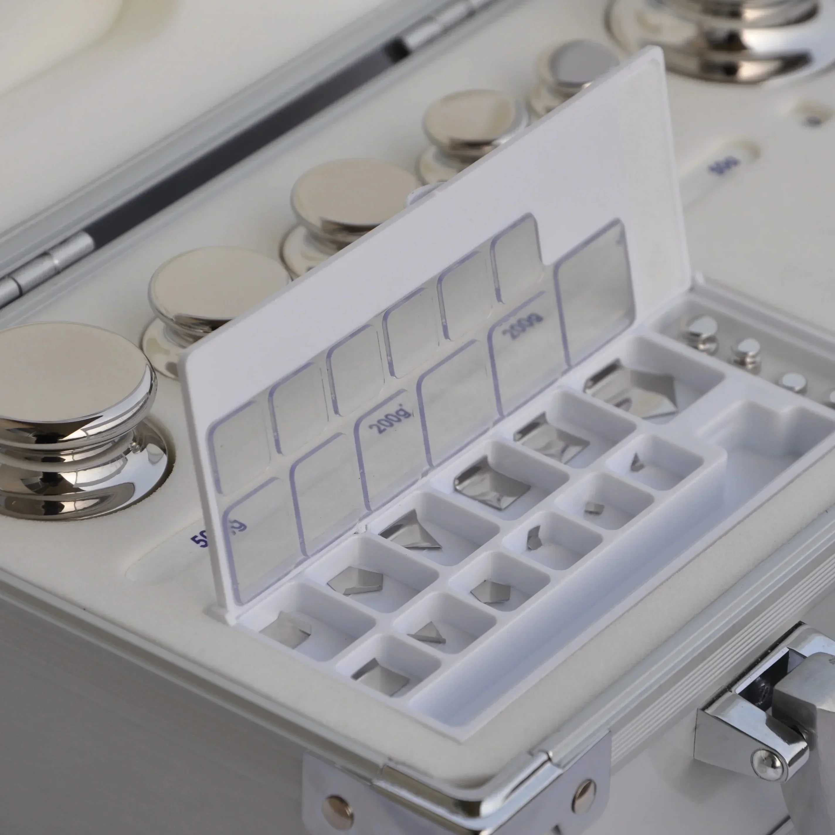 أوزان اختبار فئة E2 - مجموعة من الفولاذ المقاوم للصدأ غير المغناطيسي 1 ملجم - 1 كجم