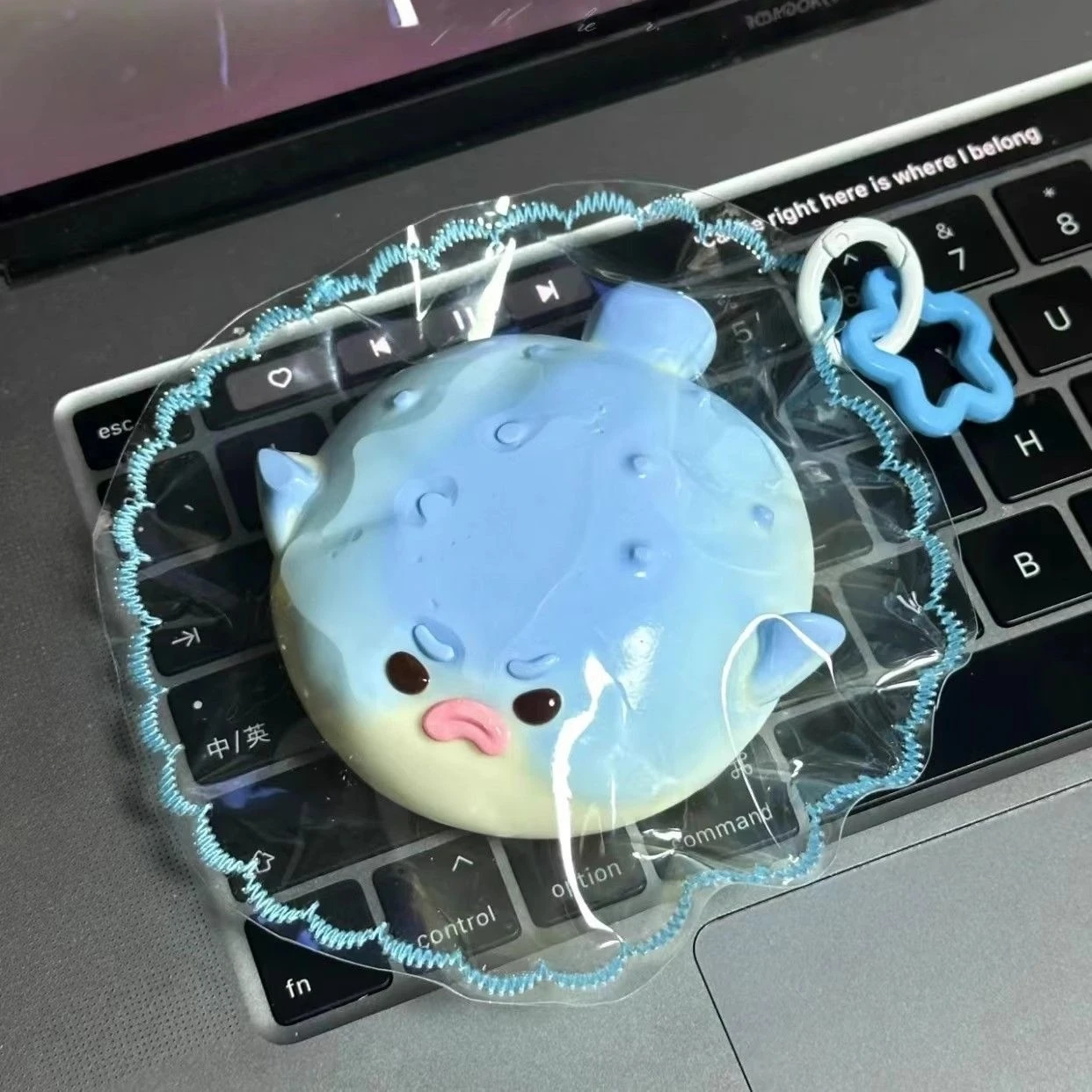 ของเล่นบีบปลาปักเป้า บรรเทาความเครียด ผ่อนคลาย นุ่มหนึบ เนื้อครีม บอลบีบคลายเครียด ของเล่นบีบสัตว์ สำหรับเดินทาง/ใช้ในบ้าน ของเล่นแกล้งเพื่อน