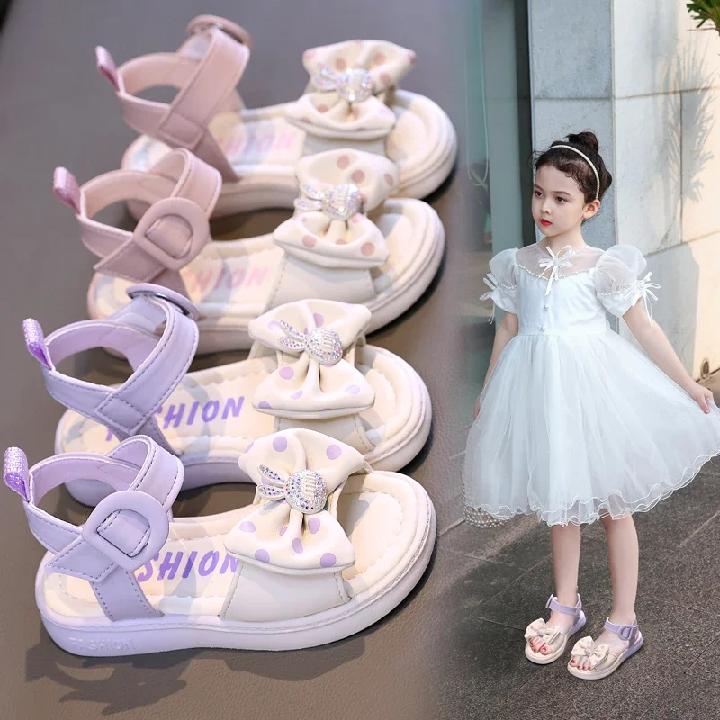 

Kid Shoe Girl Soft Soles Casual Shoe Fashionable Princess Shoes New Water Diamond Beach Shoes Bow Shaped Girl Sandals Sandálias