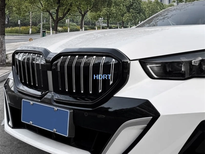 تصفيف السيارة المصد الأمامي سباق الشوايات غطاء جزء حامي اكسسوارات الديكور الخارجي ملصق لسيارات BMW 5 Series G60 2024 +
