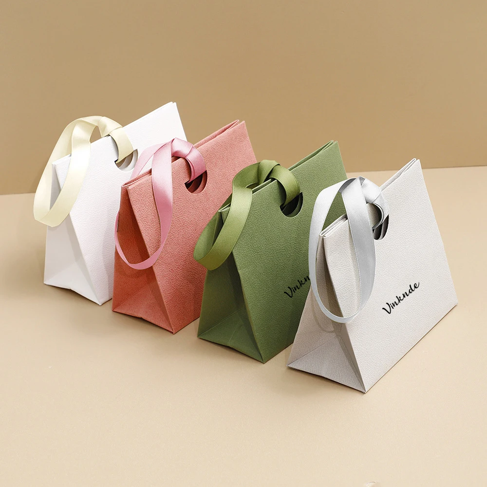 Customized Your Own Logo Luxury Brand Shopping Paper Tote Bag For Wedding Cosmetic Clothing Shoes Gifts Boutique Bag With Ribbon