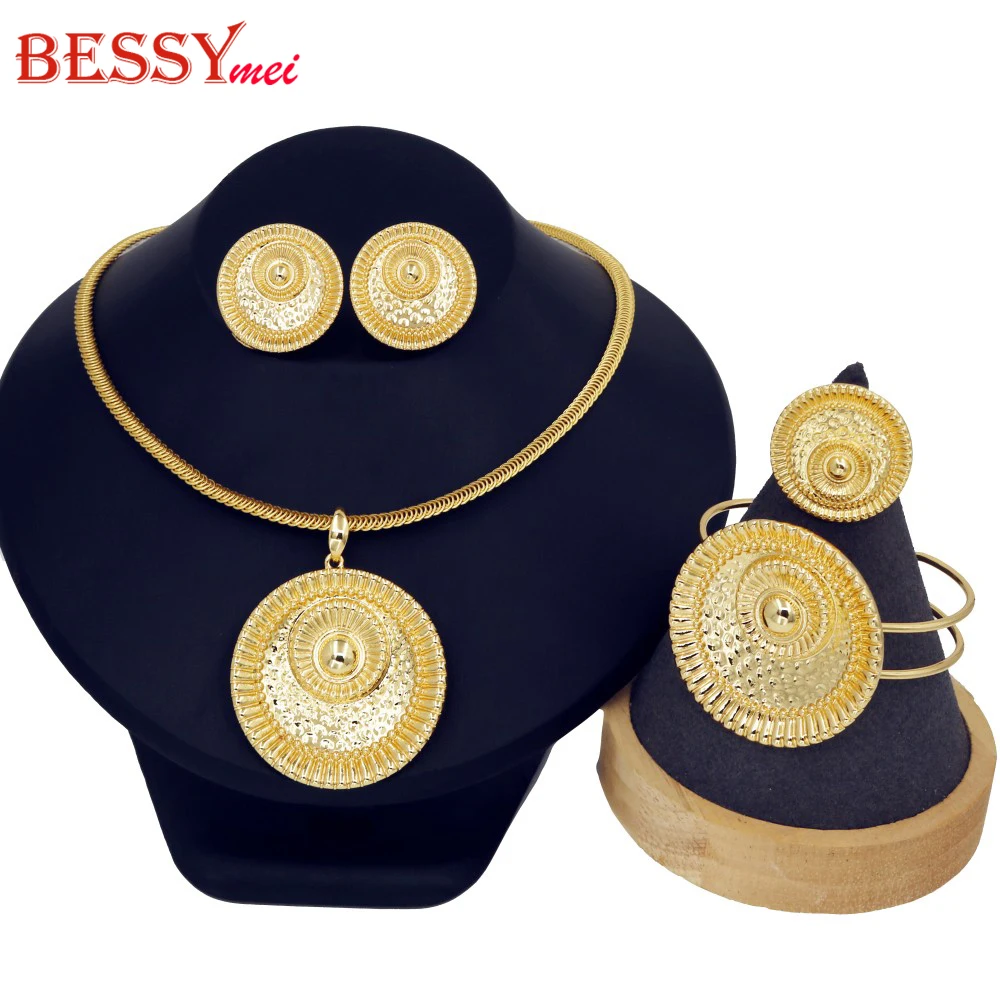 

Dubai Women Jewelry Set Hight Quality 18K Gold Plated Round Pendant Necklace Circle Drop Earring Open Cuff Bracelet 2025 New